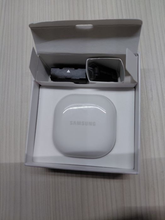 Casti samsung galaxy buds fe