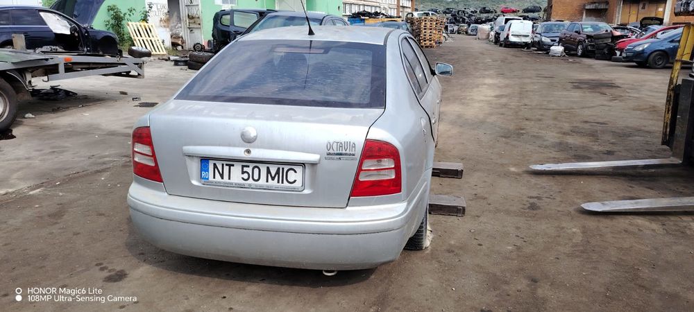 Dezmembrez Skoda Octavia - 1 (facelift) (2000 - 2010), 1.4 benzina, manual, AXP, DUW