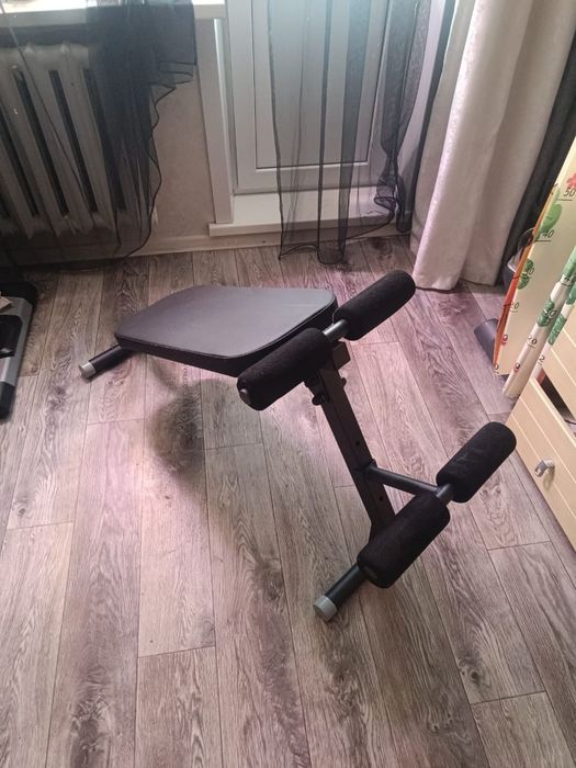 Продам скамью для пресса и спины