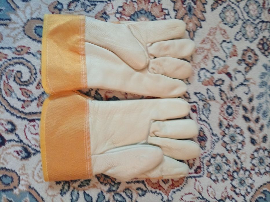 Перчатка зимние кожанный