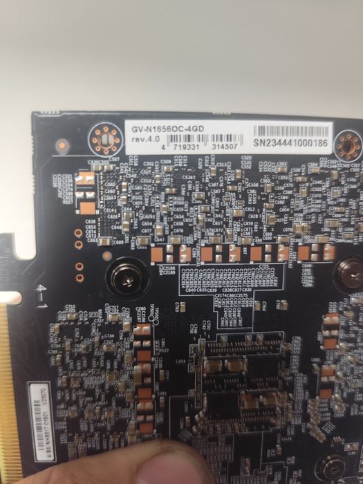 Видеокарта GTX 1650 от gigabyte