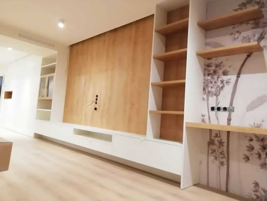 MONTAJ MOBILIER, BUCĂTĂRII, DRESSING-URI, USI | CONFECȚIE LA COMANDĂ – BUCUREȘTI