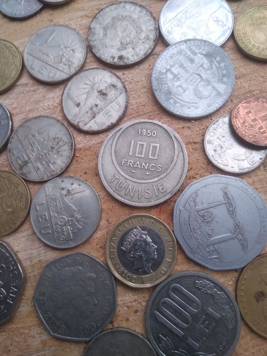 Monede românești și straine