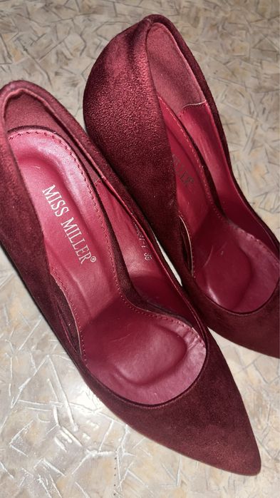 Туфли на шпильке