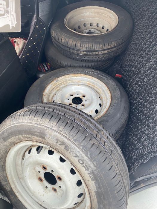 Продам диски ,шины летние 4 шт