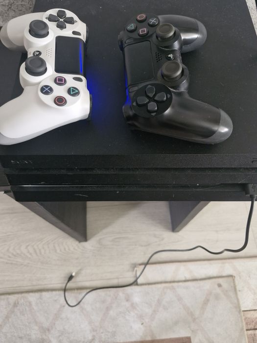 Playstation 4 pro 1tb