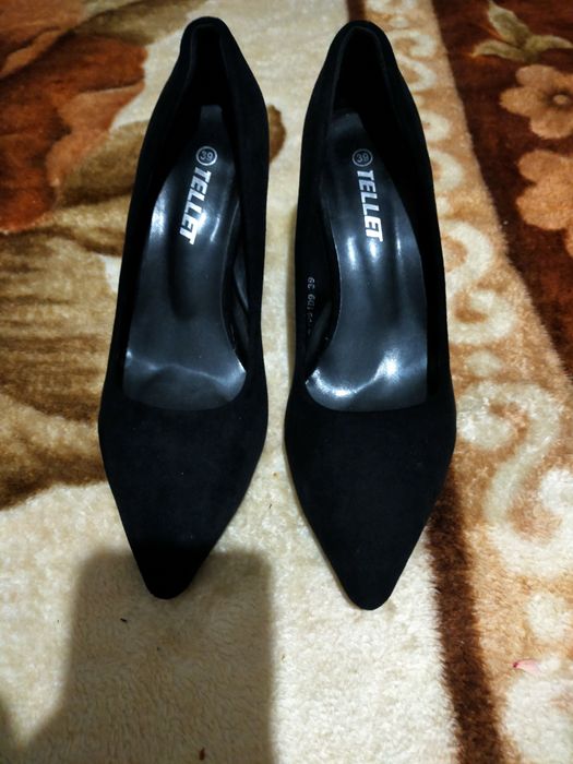 Продам туфли замш.