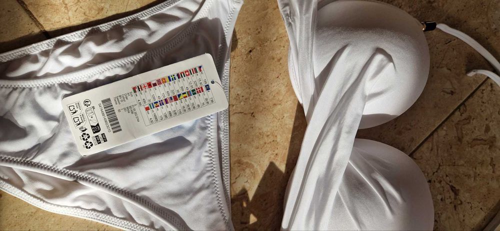 Бял бански Censored