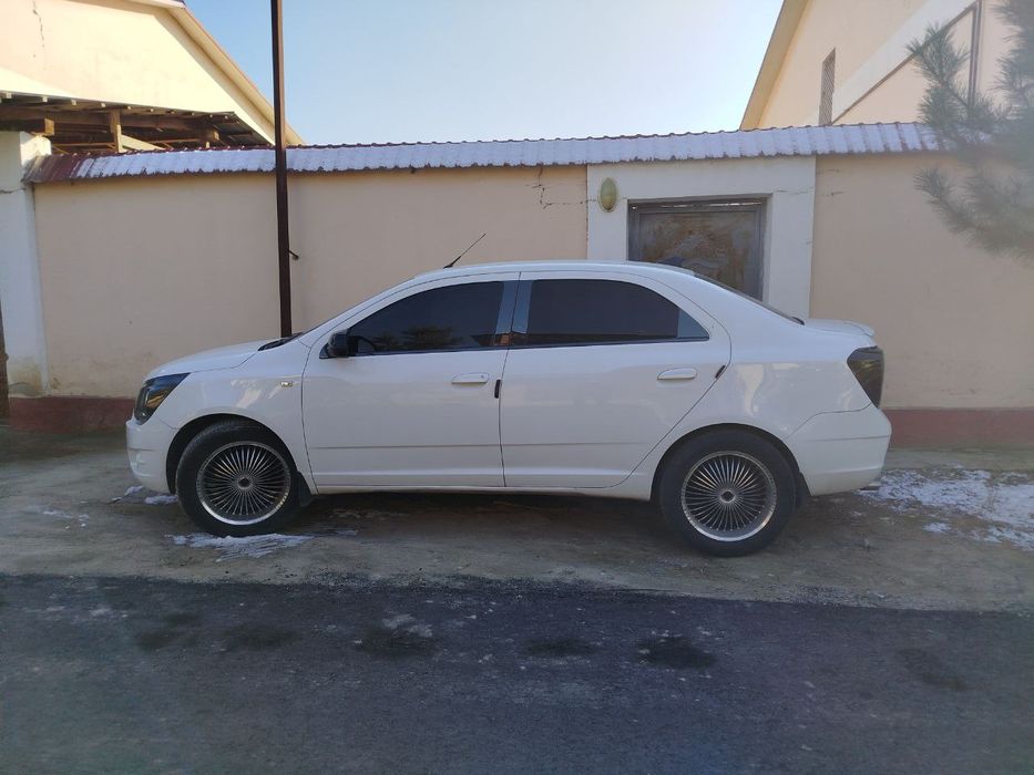 elegant diska sotiladi