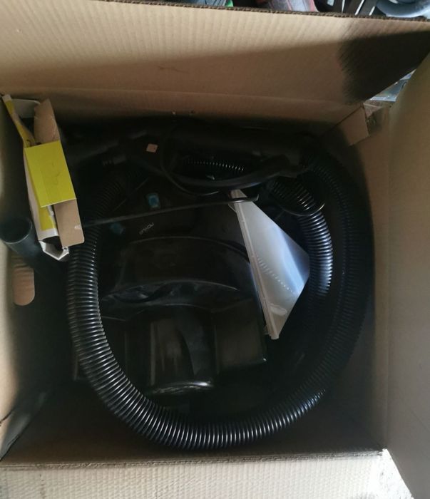 Aspirator Rovus uscat și umed, spălare, fotoliu, canapea, carpit auto,