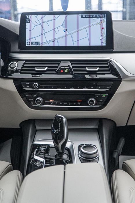 BMW Seria 5 2022 — imagine 4