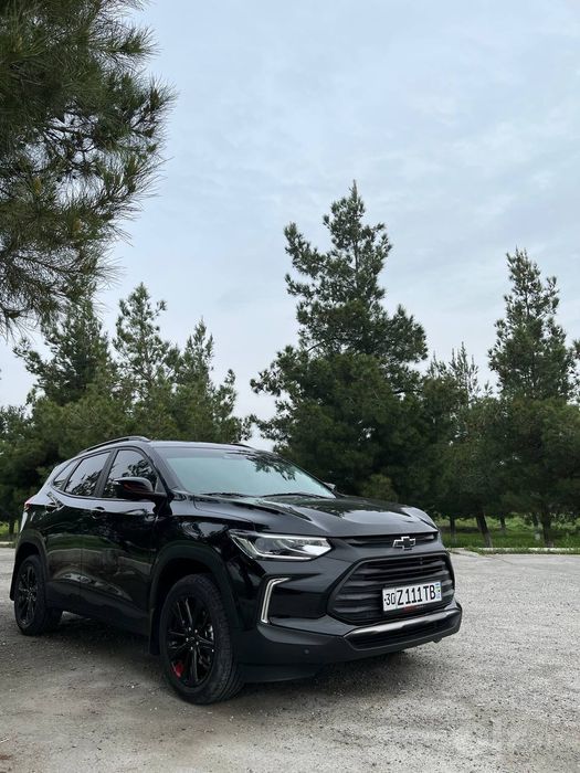 Chevrolet trecker redline
