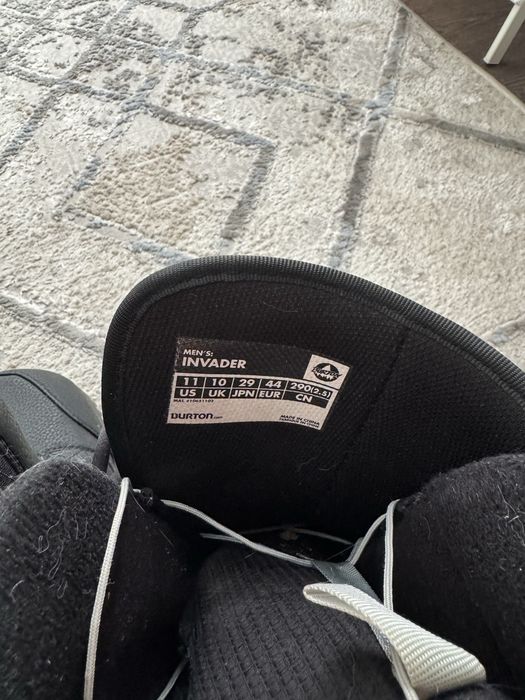 Продам ботинки для сноуборда 2 пары 1 Lasso 2 Burton