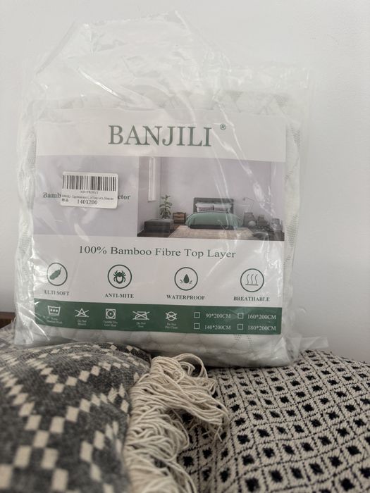 Husa saltea BANJILI – nouă, sigilată, din fibră de bambus 100%.