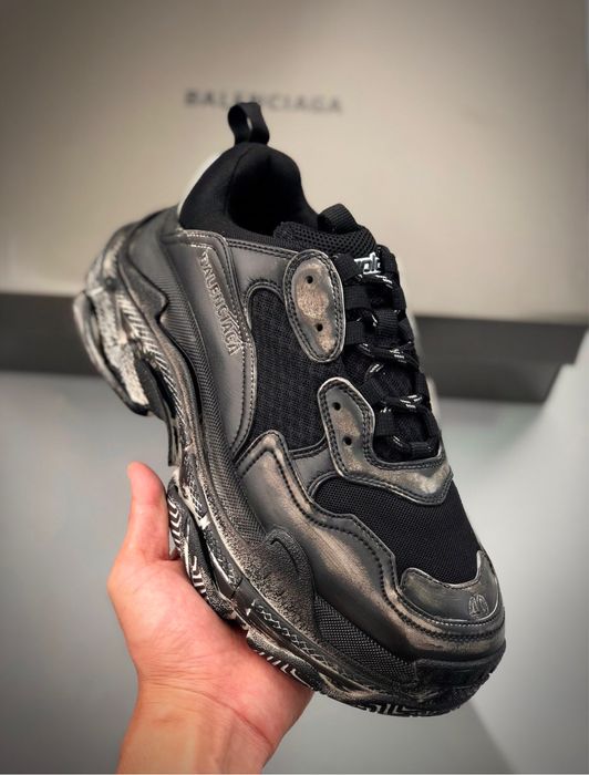 Balenciaga Triple S - Modele 2024