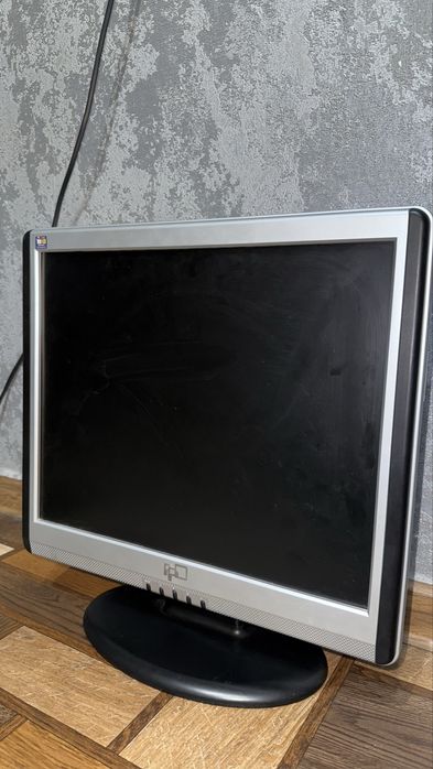 Продам  монитор