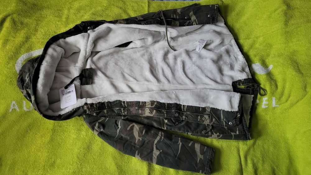 Vand geaca imblanita de iarna pentru femei (model Camo/Army)