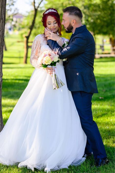 Rochie de mireasa, costum de mire