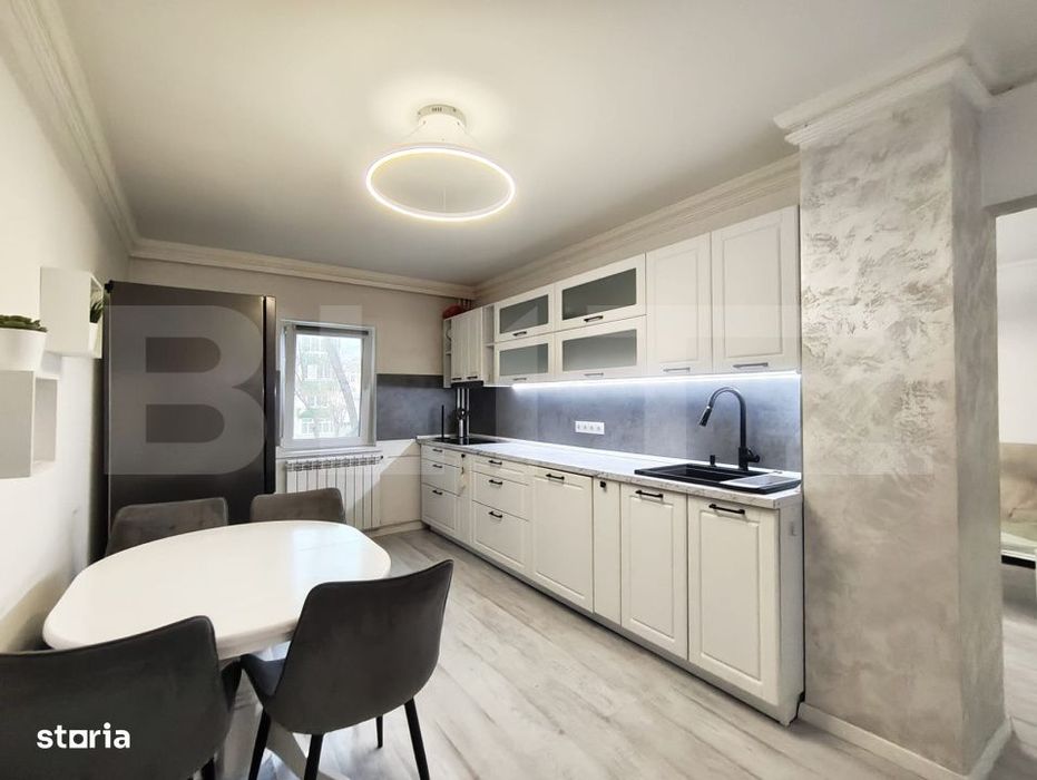 Apartament 3 camere, 2 bai, 2 balcoane, etaj 1, langa Piata Decebal