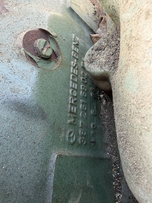 Камион Мерцедес 1314 125кс 6000куб 1991г на части