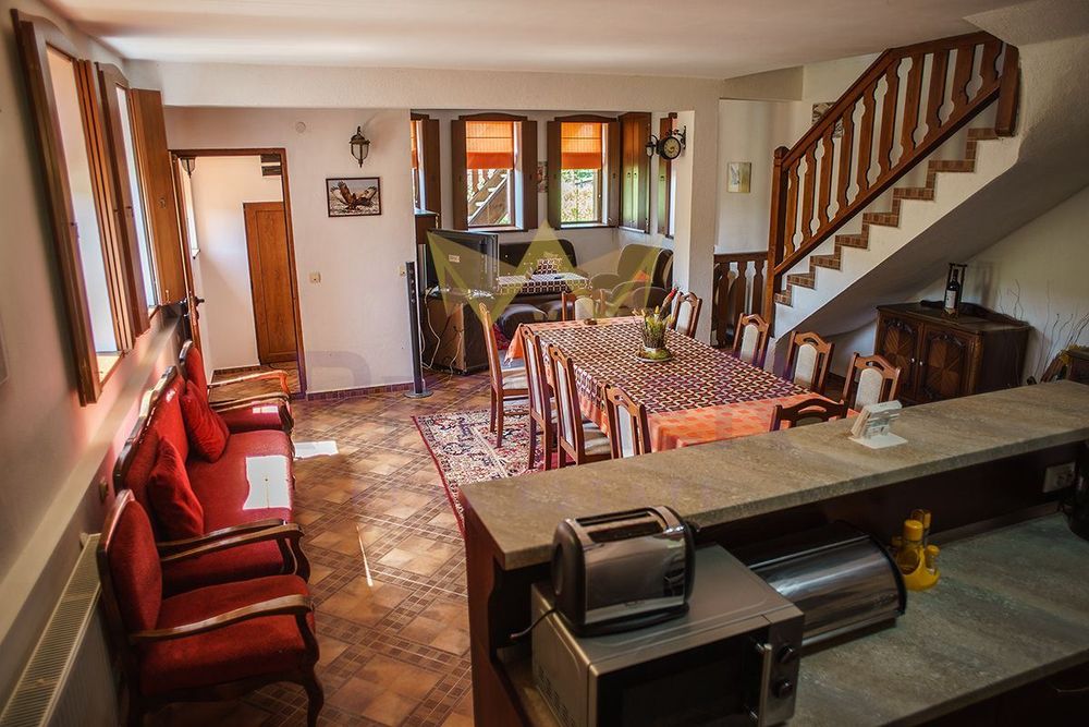 Продава се Къща в с. Бръшлян, Област Бургас - 233 кв.м за 679 €/кв.м - Снимка #9