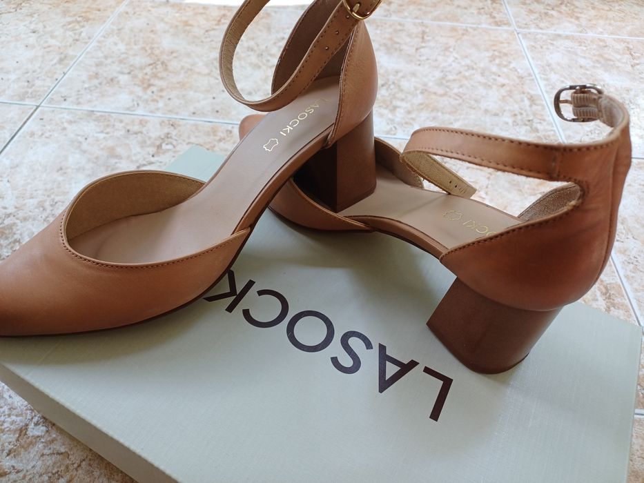 Дамски обувки Lasocki - естствена кожа