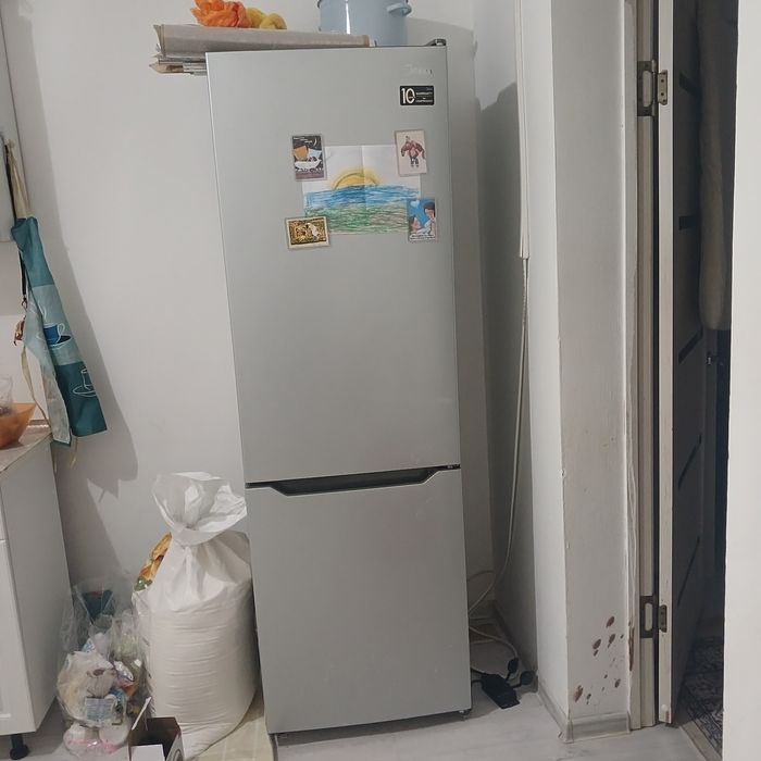 Холодильник 30, телевизор 30,газовка 30,