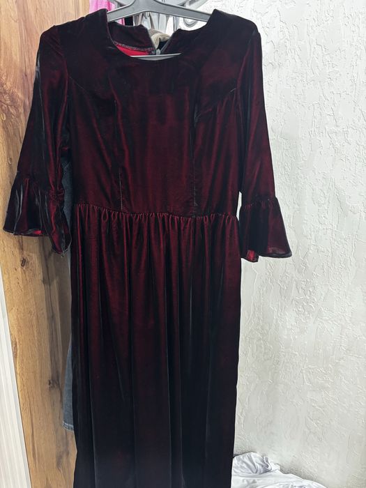 Продам платья, 40-44 размера