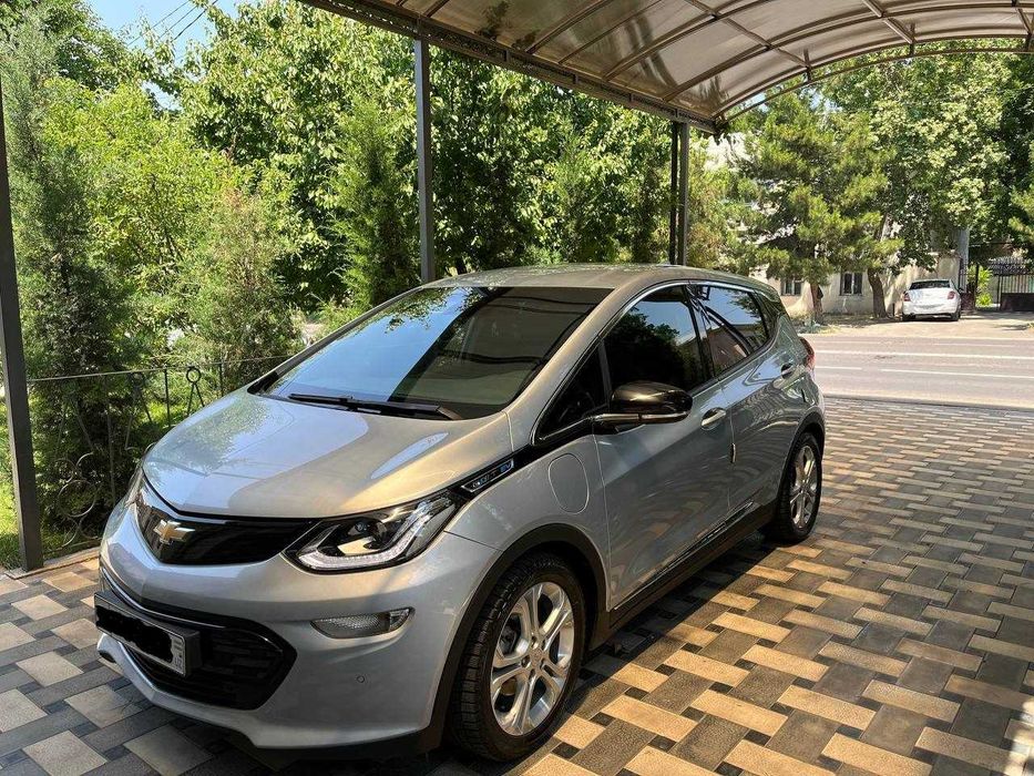 Продяется Chevrolet Bolt