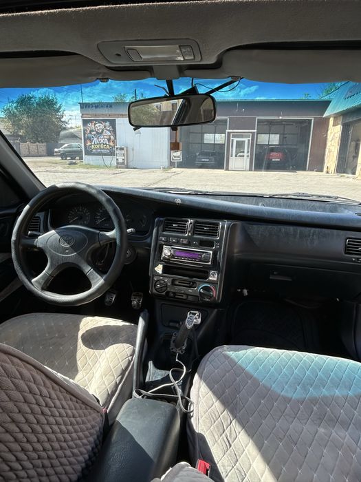Toyota carina e 1.6