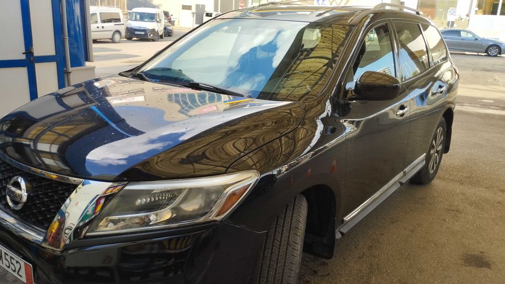 Nissan pathfinder r52