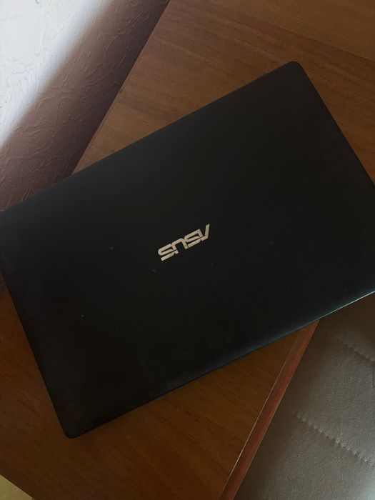 Продаётся ноутбук!