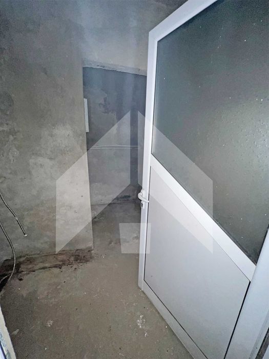 ПРОДАВА двуетажна, тухлена КЪЩА на плоча в с. Цани Гинчево, обл. Шумен