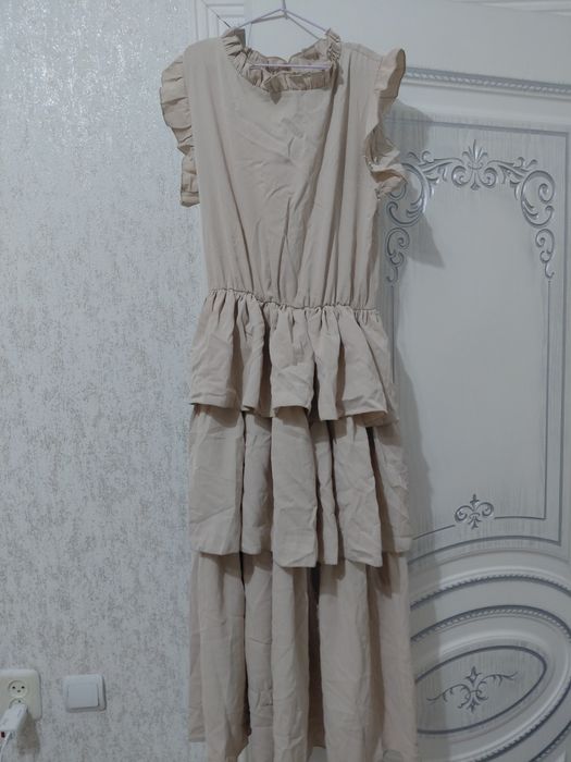 Продам новые вечернее платье