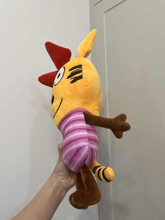 Мягкие игрушки, три кота