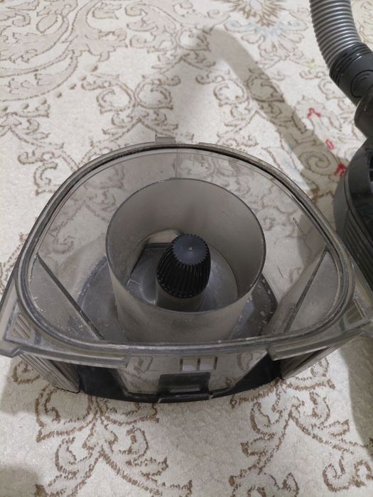 Пылесос BOSCH 2000 W