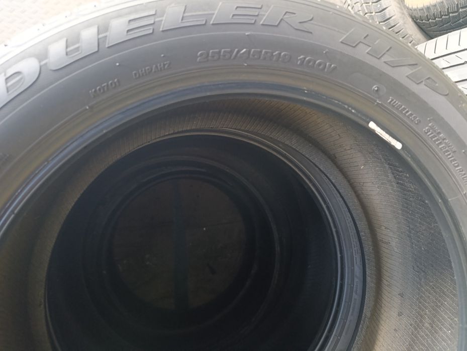 Două anvelope de vara 255 45 19 Bridgestone Dueler H P Sport 2018