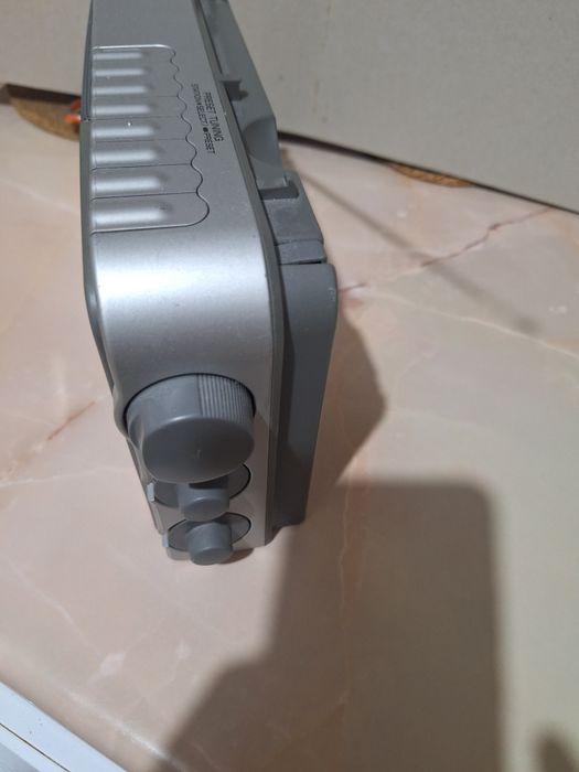 Vand radio Sony ICF-M770SL.