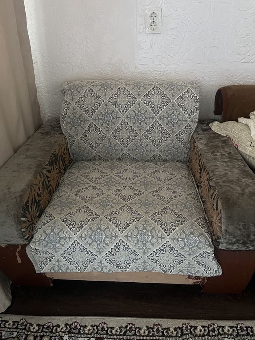 Продам раскладывающее кресло