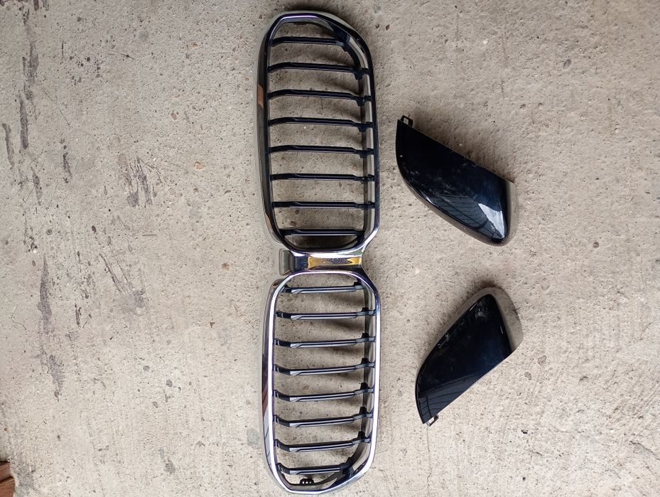 Vând grila cromata BMW g 31 facelift și capace oglinzi