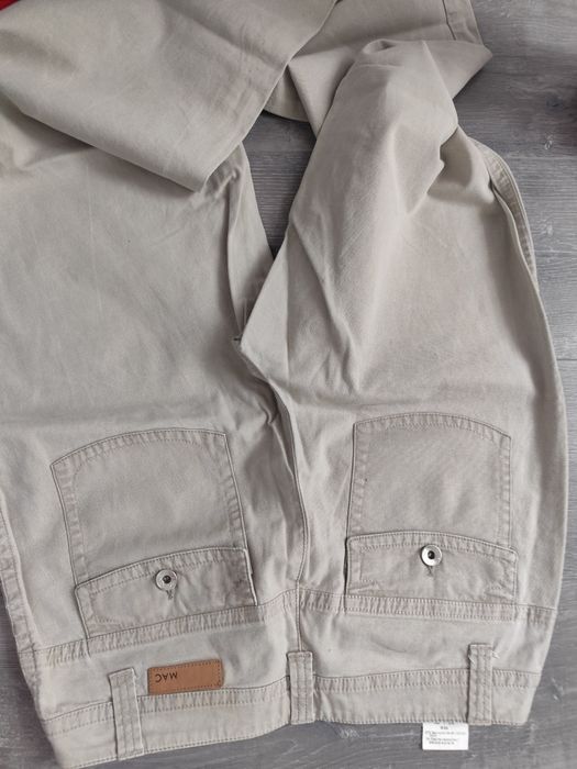 MAC, pantaloni dama