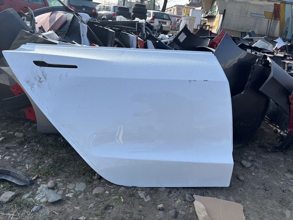 Врата Тесла 3/Tesla Model 3