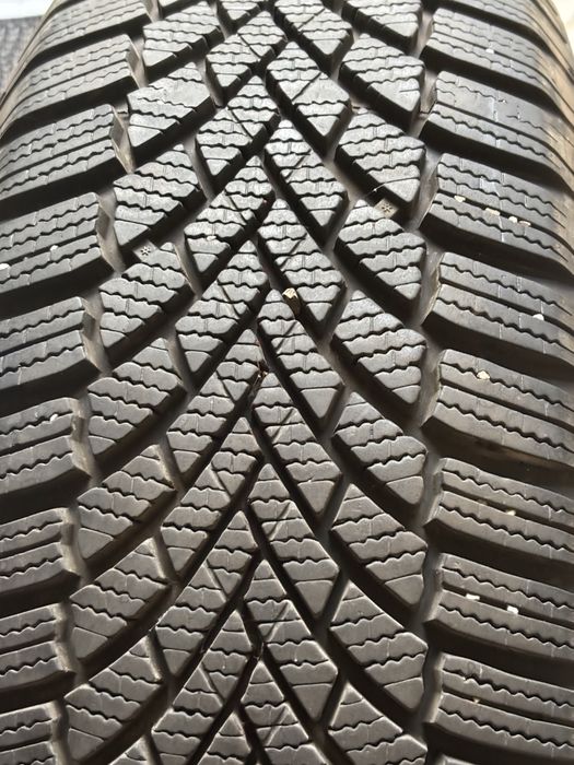 Amvelope iarna Bridgestone 215/65/R17