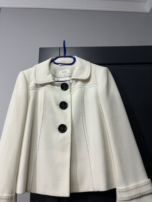 Платье черное коктейльное и пиджак белый