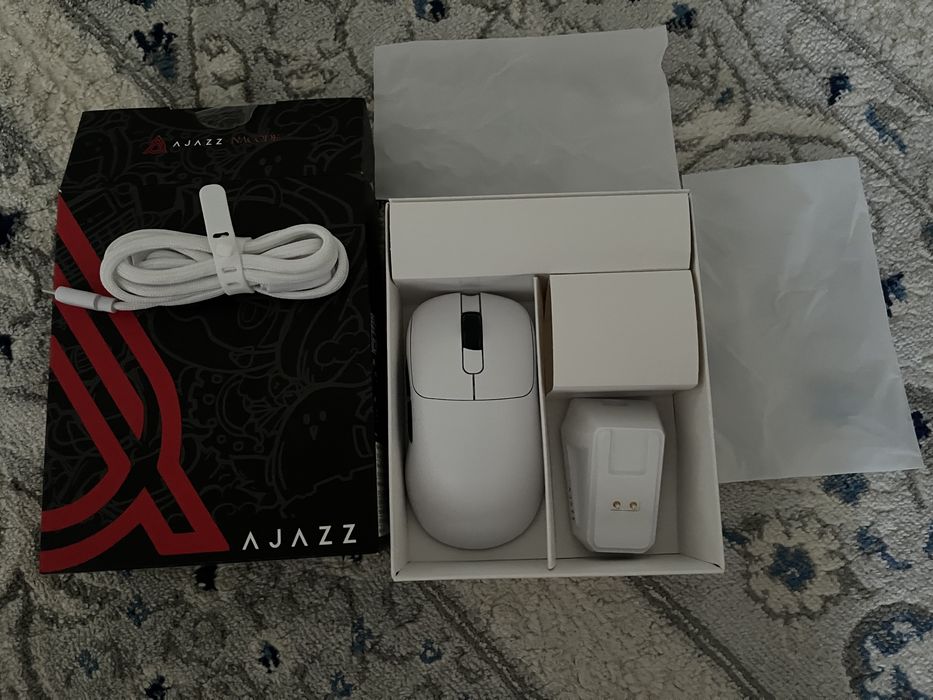 Продается мышка AJAZZ