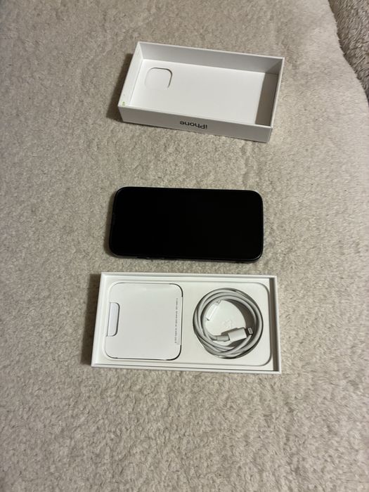 Iphone 13 128gb запазен е