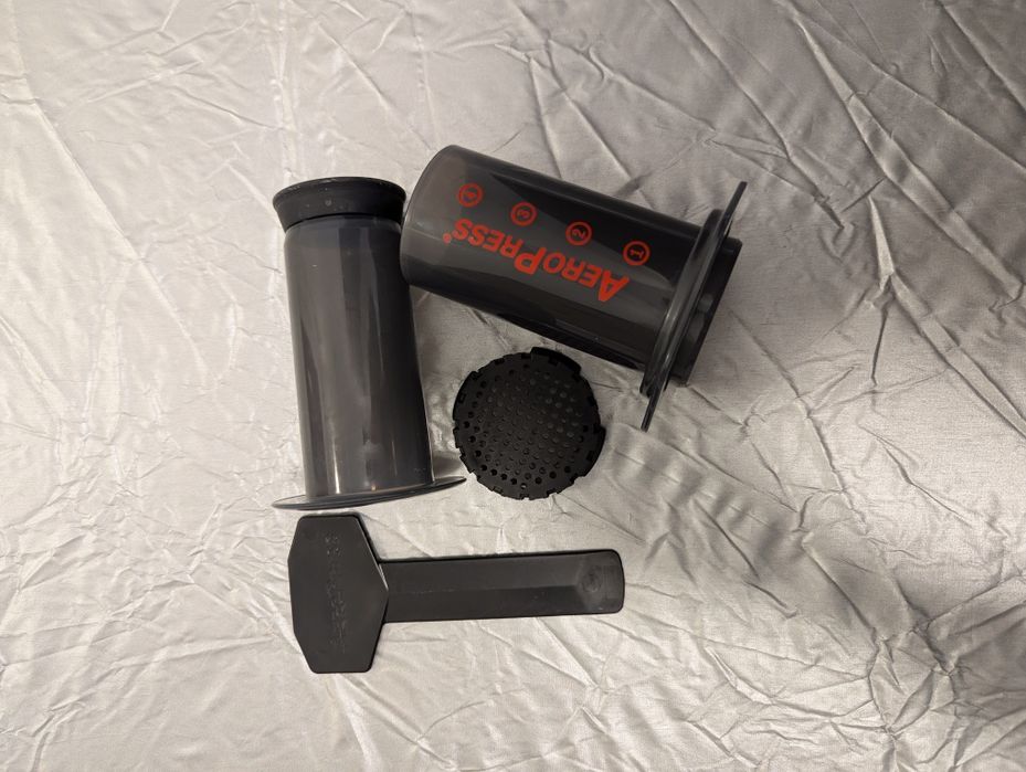 Aeropress (presa de cafea) aproape nou