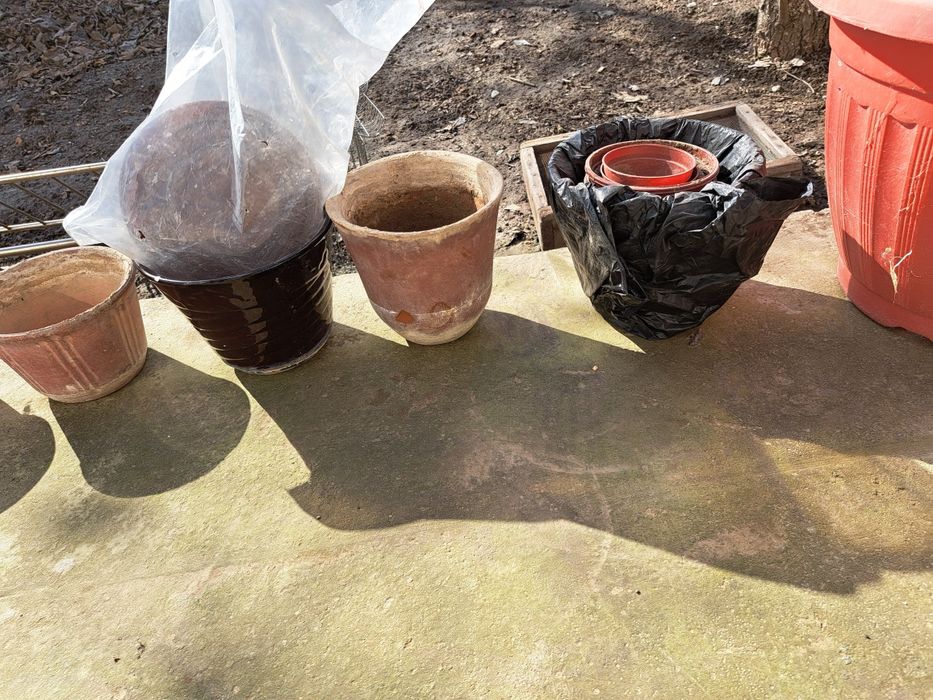 Цветочные горшки