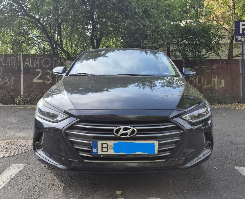 De vanzare Hyundai Elantra 1.6 MPi Highway 2017 Benzina Manuala culoare negru | Unic Proprietar | 2 Seturi Jante + Anvelope