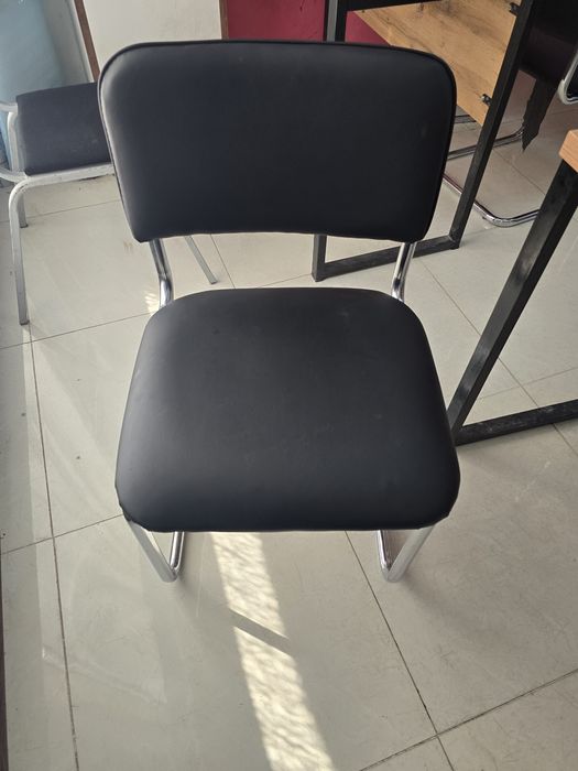 Silvia original stullari sotiladi.